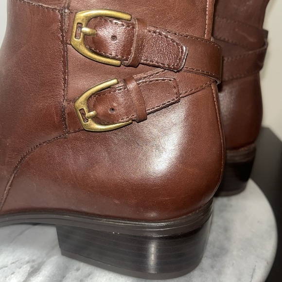 NWOB Lauren Ralph Lauren 'Macelyn' riding boot brwn leather buckle detail Sz 8B - Picture 7 of 15